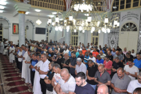 بالفيديو والصور: شعائر صلاتي العشاء والتراويح من مسجد النزهة بمدينة يافا